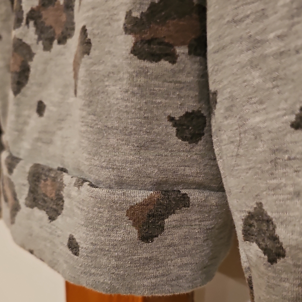 O'Neill Gray and Brown Leopard Print Crewneck Sweater - Picture 6 of 9